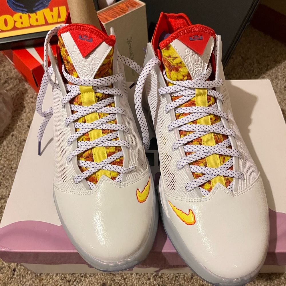 LeBron 19 low Fruity Pebbles shoes